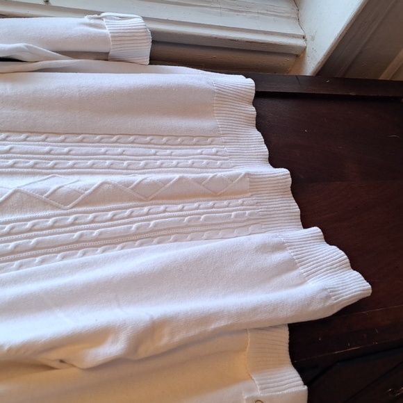 Studio Works size XL white cable knit 3/4 sleeves w button up cuffs sweater - Picture 5 of 6